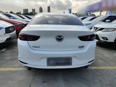 2021 Mazda 3 2.0L AT, белый — фото 6