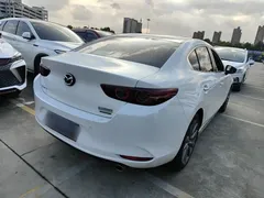 2021 Mazda 3 2.0L AT, белый — фото 7