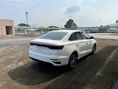 2022 Geely Emgrand 1.5L CVT Elite 4th Gen, белый — фото 8