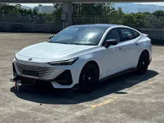 2022 Changan UNI-V 1.5T Sport, белый — фото 1