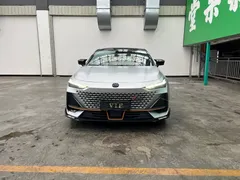 2022 Changan UNI-V 1.5T Sport — фото 2