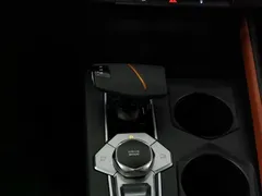 2022 Changan UNI-V 1.5T Premium — фото 13
