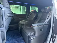 2021 Toyota Vellfire 2.5L Hybrid HV Ultimate, чёрный — фото 5