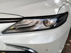 2021 Toyota Camry 2.0G Luxury, белый — фото 5