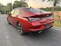 2021 Hyundai Elantra 1.5L CVT GLX Elite — фото 4