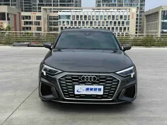 2023 Audi A3L Limousine 35 TFSI Luxury Sport — фото 2