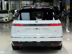 2026 Nio ES8 6-seat Executive Luxury, белый — фото 13