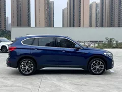 2021 BMW X1 Premium, синий — фото 5