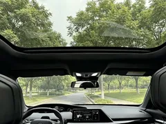 2022 Changan UNI-V 1.5T Sport, чёрный — фото 11