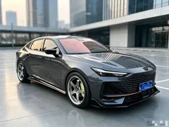 2023 Changan UNI-V 1.5T Sport — фото 3