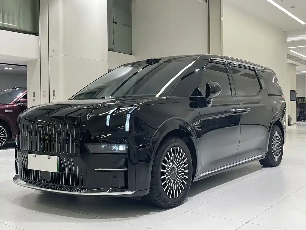 2024 Zeekr 009 6-Seat Executive 4WD 108kWh