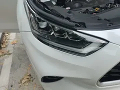 2022 Toyota Highlander Hybrid 2.5L 4WD Premium 7-seat, белый — фото 7