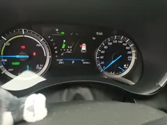 2022 Toyota Highlander Hybrid 2.5L 4WD Premium 7-seat, белый — фото 13
