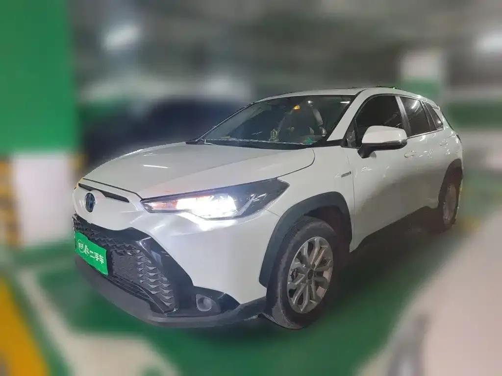 2023 Toyota Frontlander 2.0L Hybrid Leading