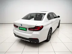 2023 BMW 5 Series 530Li Leading M Sport Package, белый — фото 4