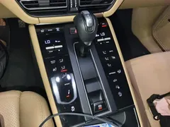 2023 Porsche Macan 2.0T — фото 10