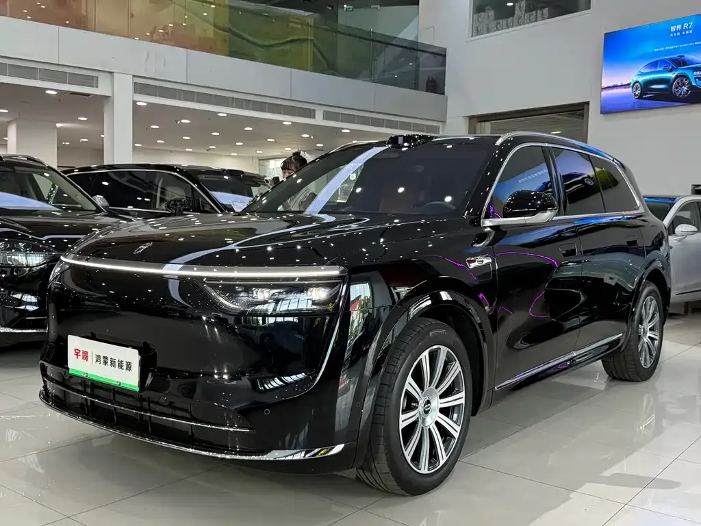 2025 Aito M8 EREV Max+ 53.4kWh 6-seat 192-line LiDAR