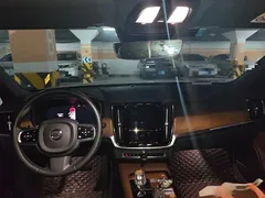 2022 Volvo S90, чёрный — фото 13