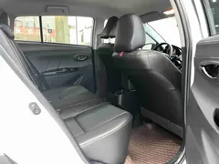 2022 Toyota Yaris L Zhixuan X 1.5L CVT Luxury Plus, белый — фото 9