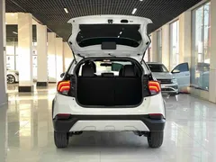 2022 Toyota Yaris L Zhixuan X 1.5L CVT Luxury Plus, белый — фото 12