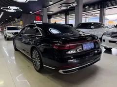 2023 Audi A8L 50 TFSI quattro Premium, чёрный — фото 5