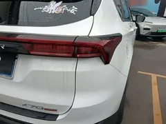 2023 Jetour X70 PLUS 1.5T DCT Pro 7-seat, белый — фото 8