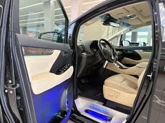 2021 Toyota Alphard Hybrid 2.5L Luxury, чёрный — фото 4