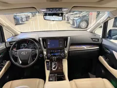 2021 Toyota Alphard Hybrid 2.5L Luxury, чёрный — фото 8