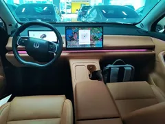 2024 Leapmotor C16 EV 520 Premium, чёрный — фото 10