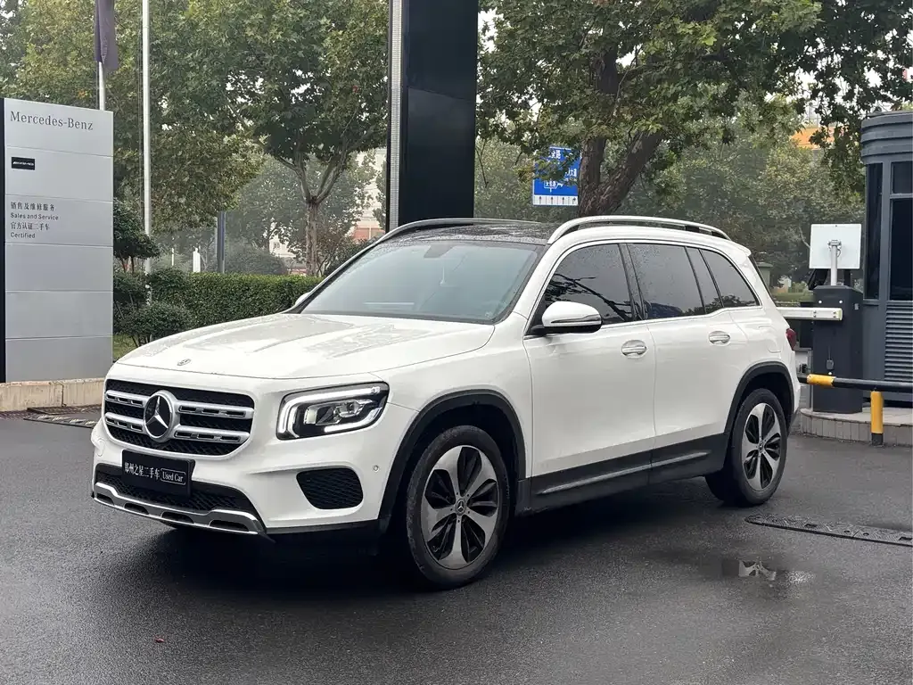 2023 Mercedes-Benz GLB 220 Fashion