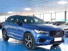 2021 Volvo XC60 4WD Sport, синий — фото 3