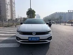 2021 Volkswagen Lamando 230TSI DSG Fashion, белый — фото 2