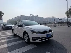 2021 Volkswagen Lamando 230TSI DSG Fashion, белый — фото 3