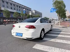 2021 Volkswagen Lamando 230TSI DSG Fashion, белый — фото 4