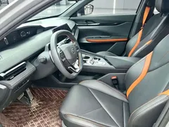 2022 Changan UNI-V 1.5T Excellence — фото 5