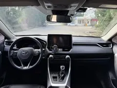 2021 Toyota RAV4 2.0L CVT 2WD Fashion Plus, чёрный — фото 6