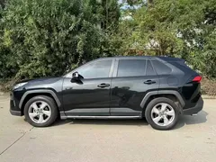 2021 Toyota RAV4 2.0L CVT 2WD Fashion Plus, чёрный — фото 9
