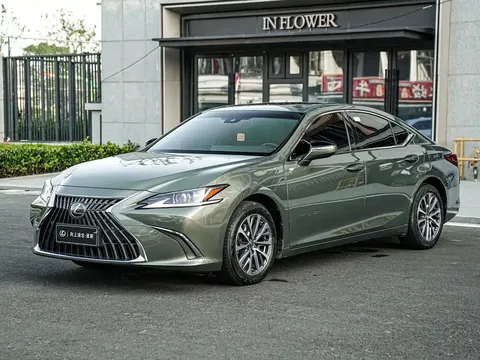 2022 Lexus ES 200 Excellence