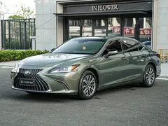 2022 Lexus ES 200 Excellence, зелёный — фото 1