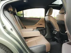 2022 Lexus ES 200 Excellence, зелёный — фото 12
