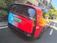 2024 Li Auto MEGA Ultra, белый — фото 3