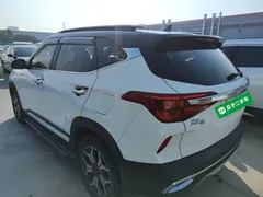 2021 Kia Seltos 1.5L CVT Trend, белый — фото 5