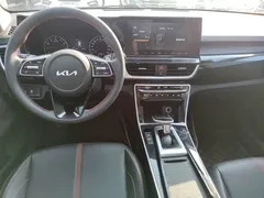 2021 Kia Seltos 1.5L CVT Trend, белый — фото 13