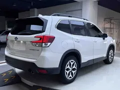 2022 Subaru Forester 2.0i AWD Luxury EyeSight, белый — фото 6