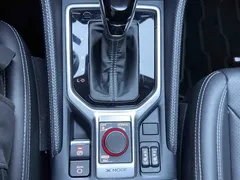 2022 Subaru Forester 2.0i AWD Luxury EyeSight, белый — фото 17