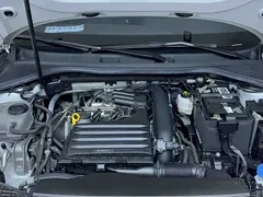 2023 Audi A3L Limousine 35 TFSI Luxury Sport, белый — фото 21