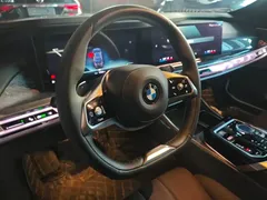 2023 BMW 7 Series 740Li Premium Luxury Package, чёрный — фото 13