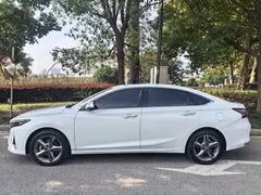 2023 Changan Raeton PLUS 1.5T DCT Pilot, белый — фото 3