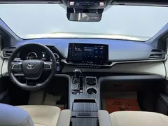 2022 Toyota Granvia 2.5L Hybrid Premium, чёрный — фото 8