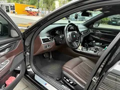 2021 BMW 7 Series 730Li M Sport Package, чёрный — фото 4